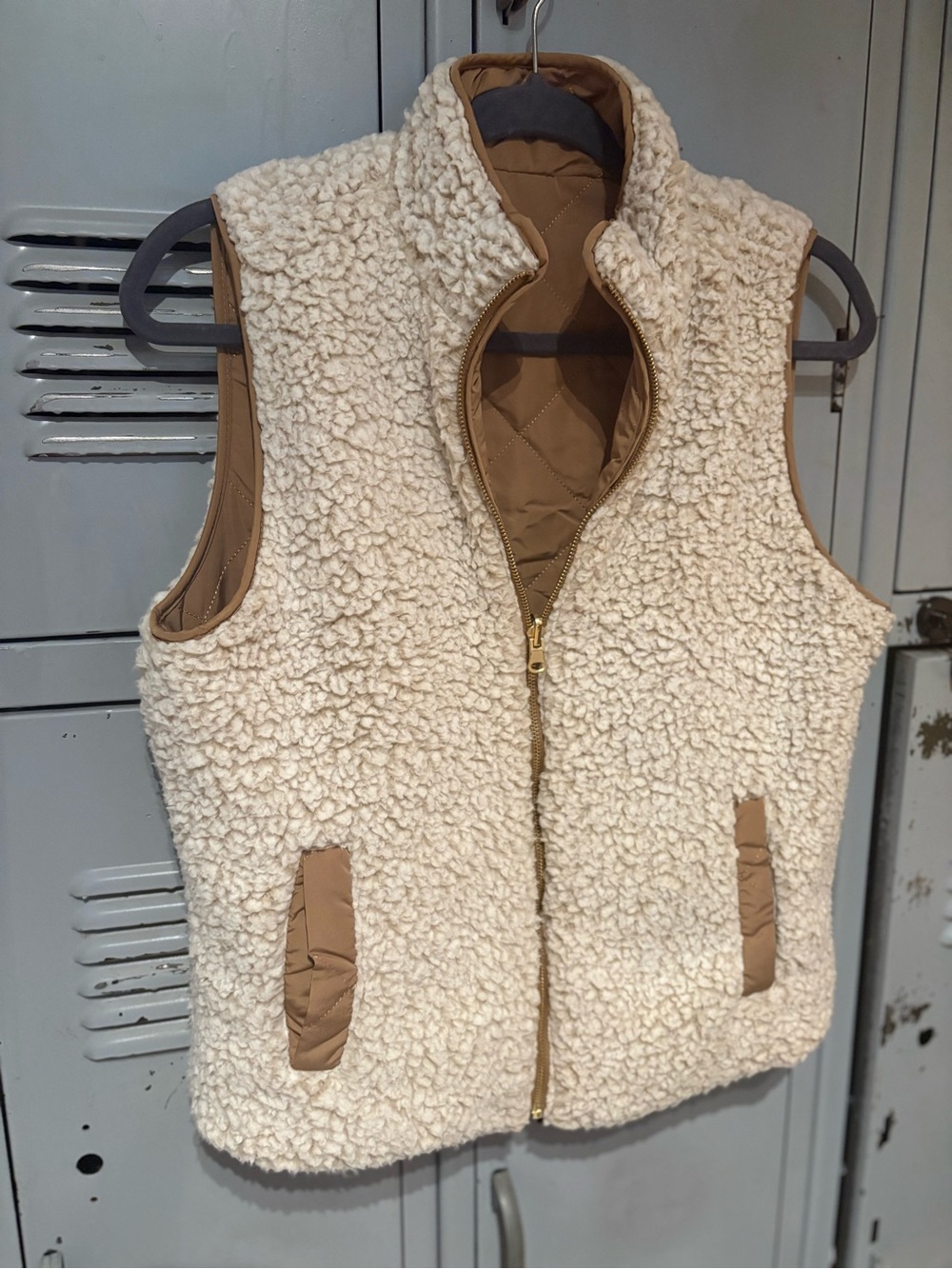 Cream Sherpa Quilted Reversible Vest- Unbranded